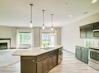 2674 County Road H2 W, Saint Paul, MN 55112