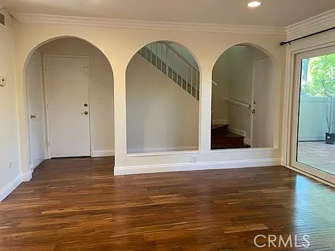 3 bed, 2.5 bath, 1702 sqft, $4,350 — Photo 4