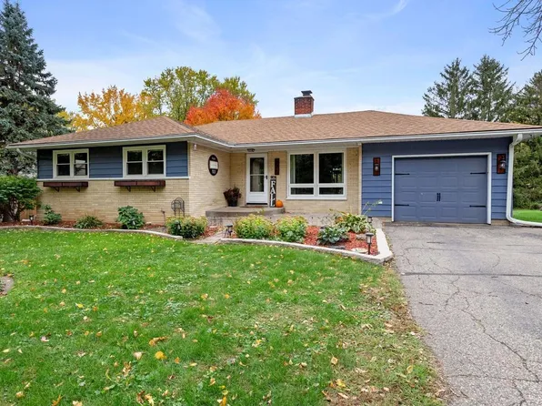 525 Linn St N, Prescott, WI 54021