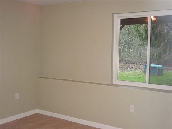 5th image of 1414 Key Peninsula Hwy NW