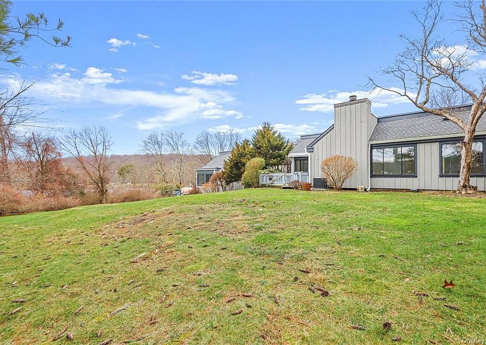 6 Heritage Hls Somers NY Zillow