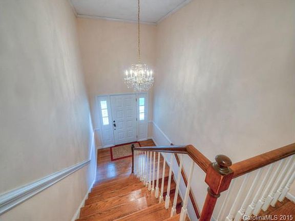 3rd image of 508 Belwood Dr