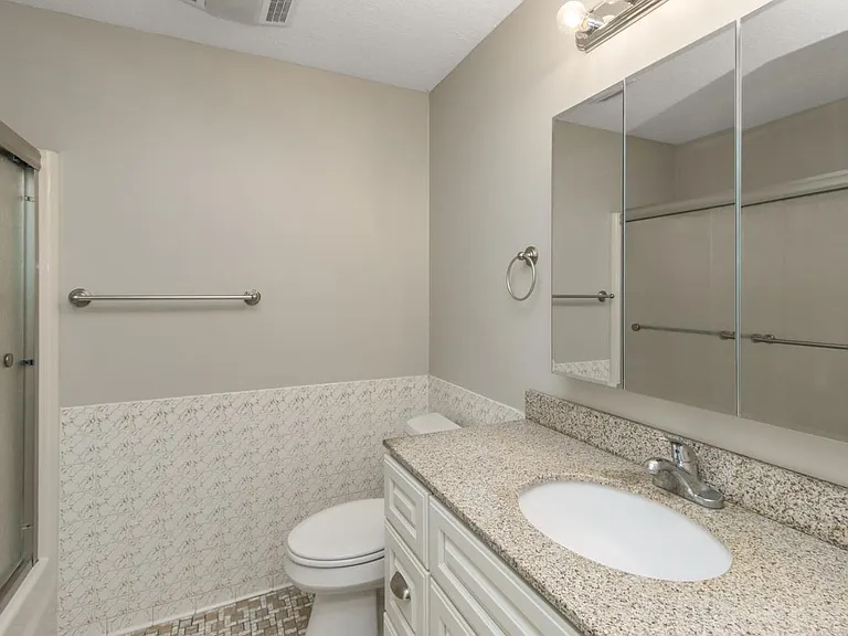 304 4th Ave NW #2 — Photo 14