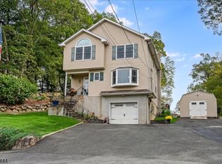 90 Salmon Rd, Landing, NJ 07850