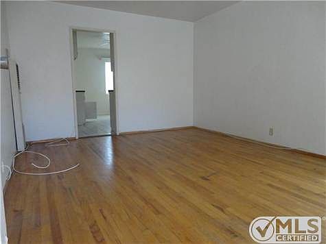 1st image of 4989 Santa Cruz Ave