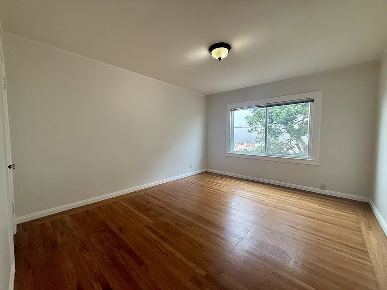 658 Rockdale Dr — Photo 24