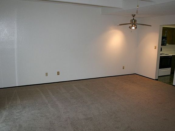Great Room w/dining space