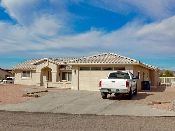 2nd image of 2061 Cabana Dr