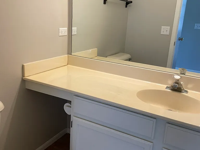462 Village Creek Dr #1 — Photo 8