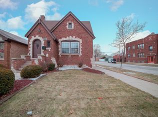 8400 S Blackstone Ave, Chicago, IL 60619