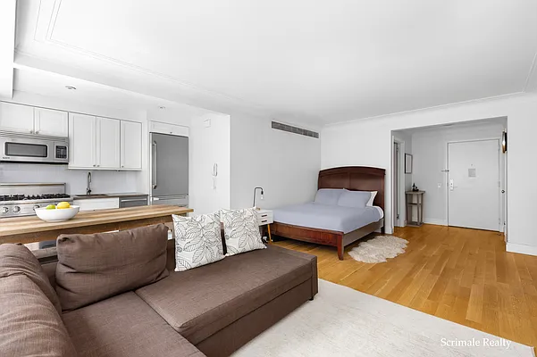 Rented by (Legacy) Shelli Scrimale, LREB | media 12