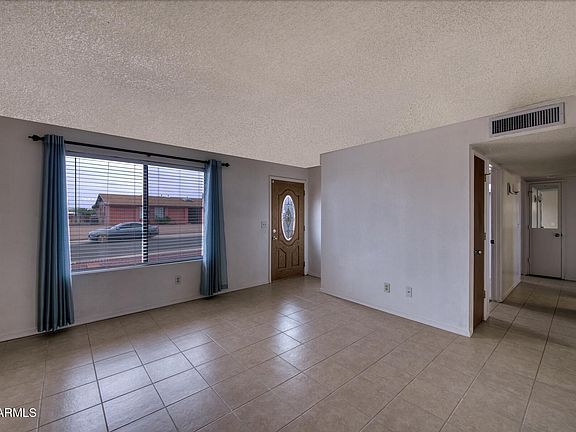 3rd image of 5109 E DE MEDICI Drive