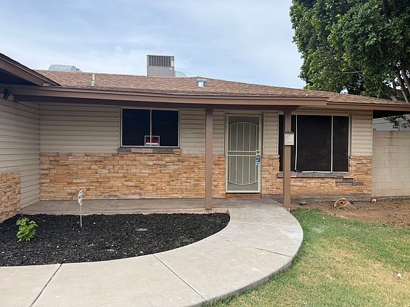 2nd image of 3848 W Lawrence Rd #1
