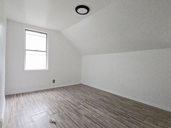5th image of 423 3rd Street