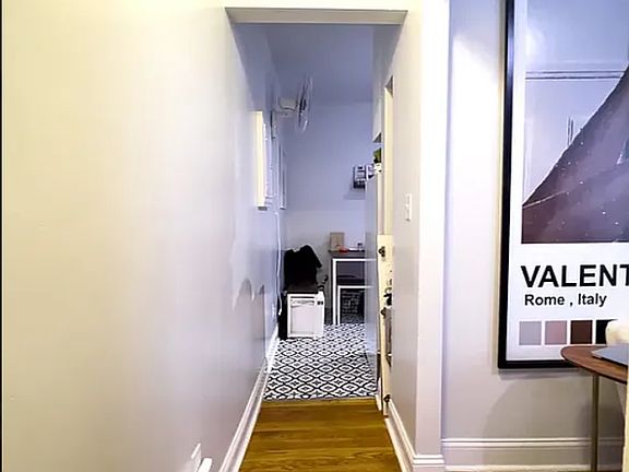 3rd image of 98 Thompson St APT 30