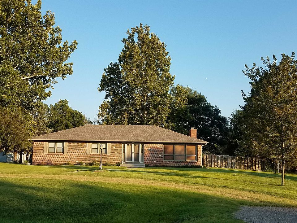 1st image of 5826 N Cactus Dr