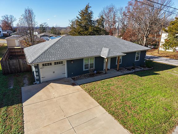 3rd image of 335 Knox Avenue