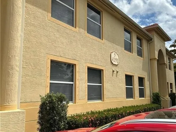 4191 Bellasol Cir APT 512, Fort Myers, FL 33916