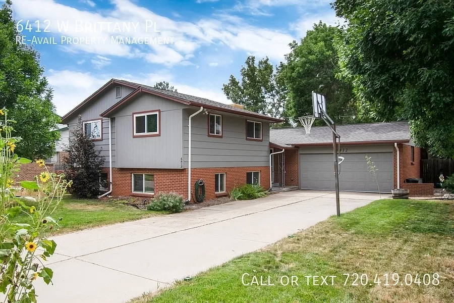 6412 W Brittany Pl
