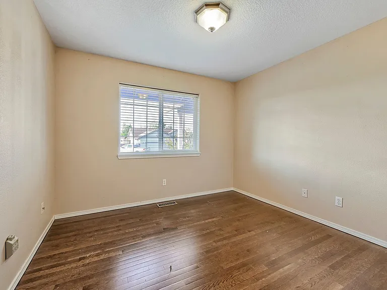 15084 Persimmon Way — Photo 16