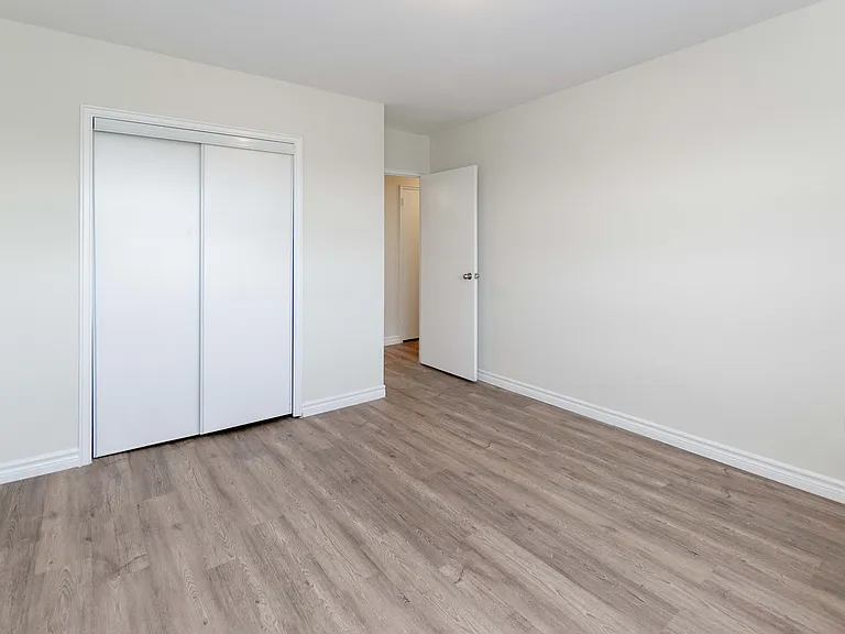 880 Colborne Rd — Photo 18