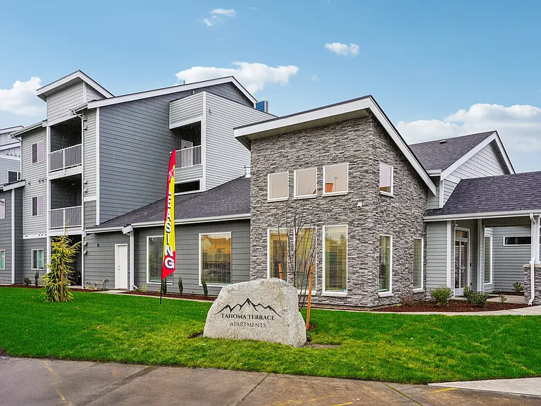 Tahoma Terrace Apartments — Photo 18
