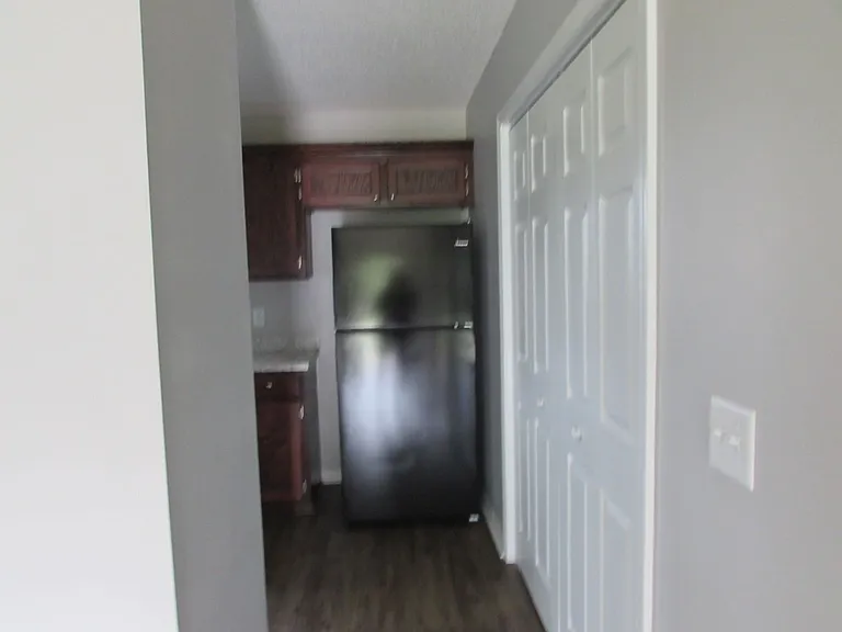 1000A Mayfield Dr — Photo 6