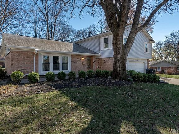 4th image of 80 Woodfield Pl