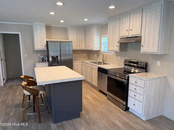 1118 Old Tar Landing Road, Jacksonville, NC 28540