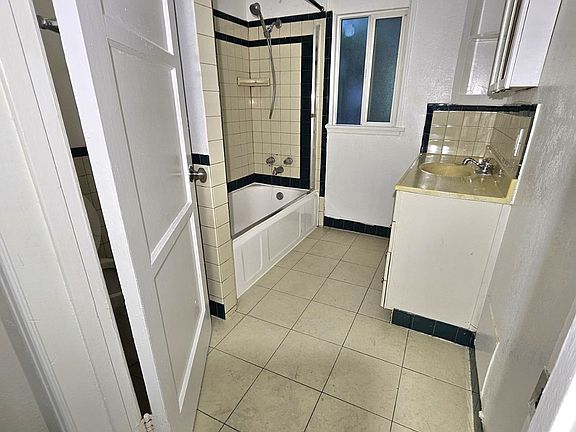 5th image of 1687 E Market St