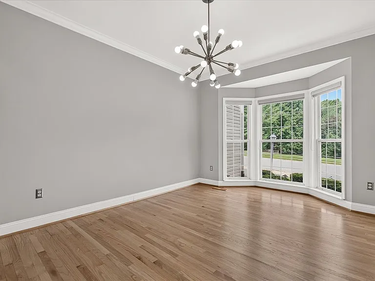 6455 Saddlebrook Ln — Photo 14
