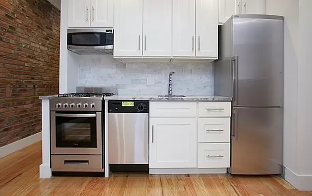 Rented by Compass | media 16