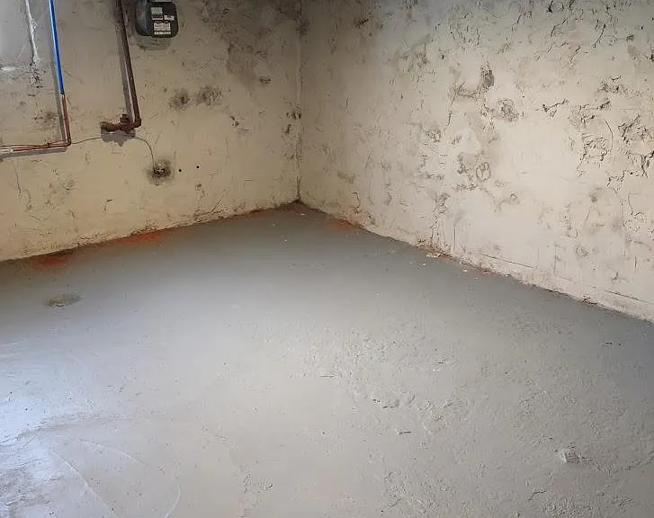 1812 N Croskey St — Photo 6