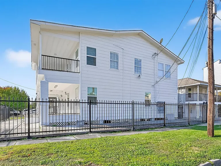 2202 Hutchins St #A — Photo 27