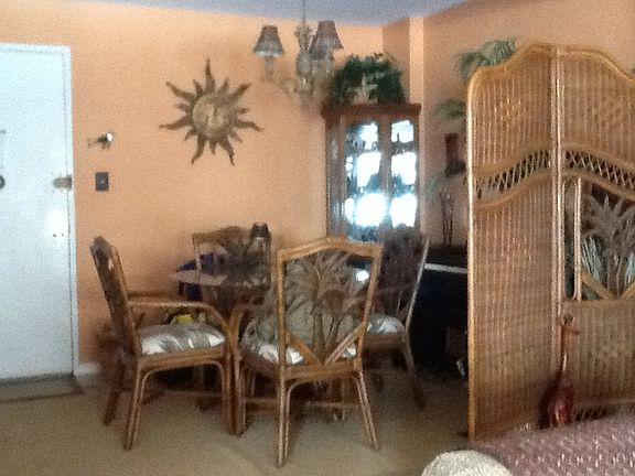 Dining room/2nd bedroom