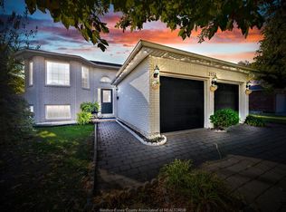 2153 Dominion Blvd, Windsor, ON N9B3H8