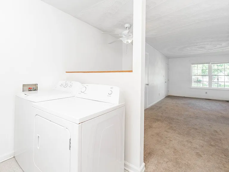 1110 Chapel St — Photo 17