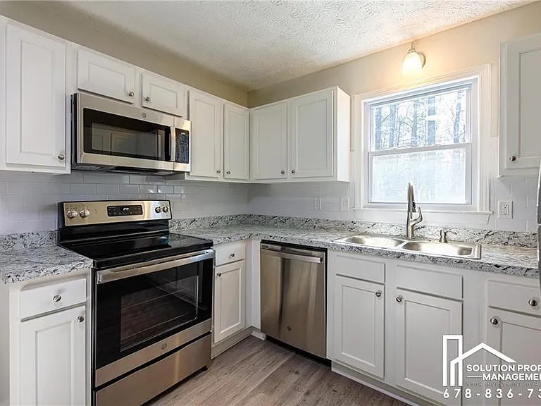 4283 E Paulding Dr #A — Photo 4