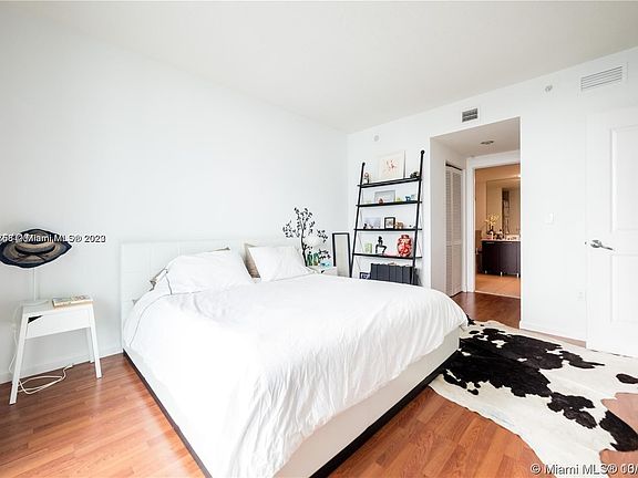 5th image of 333 NE 24th St APT 1512