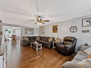 9894 Burkesville Rd, Summer Shade, KY --