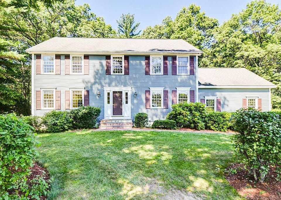 1st image of 54 Winterberry Dr