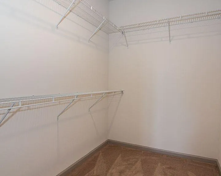 Marvel Apartments — Photo 42