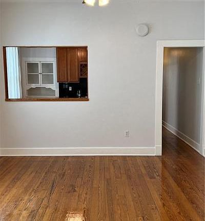 5th image of 710 Jena St