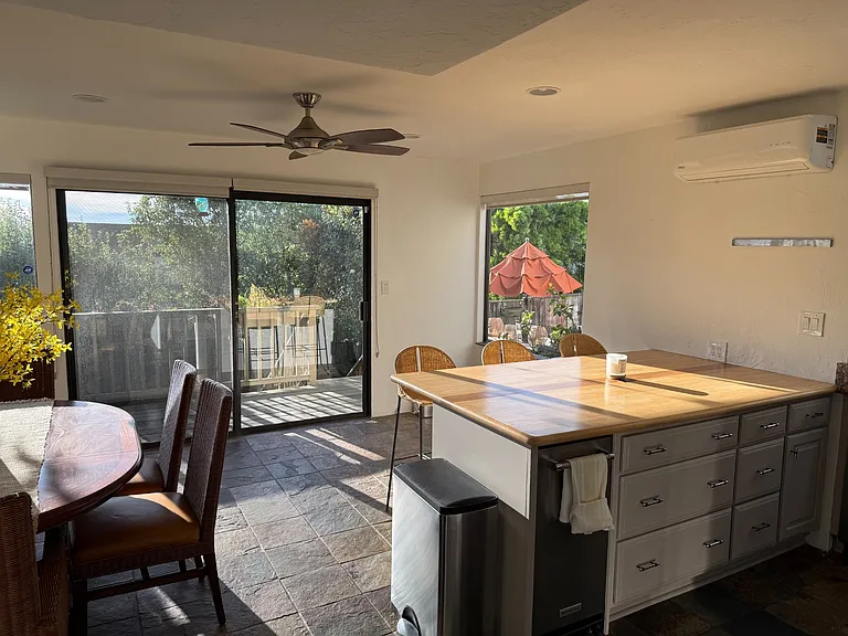883 Acapulco St — Photo 14