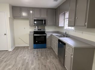 733 Oak Hill Rd, Mobile, AL 36609