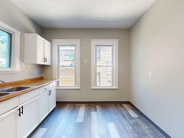 3222 W 94th St — Photo 27
