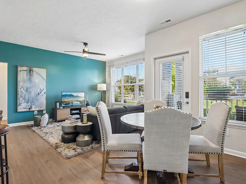 Maple Knoll Apartments