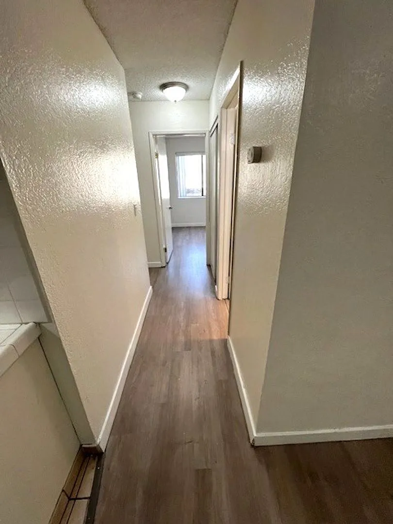 2 bed, 2.0 bath, $2,075 — Photo 4