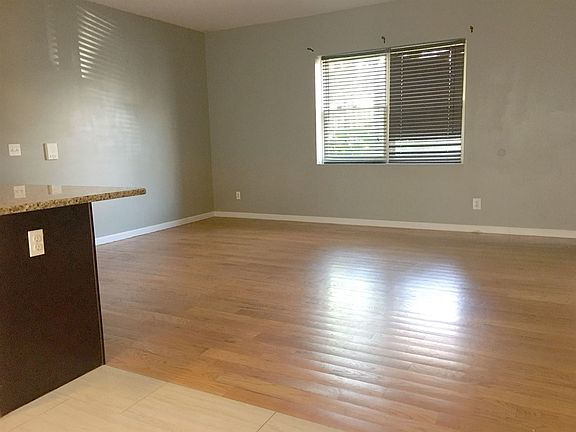 4th image of 271 Van Wagenen Ave #1
