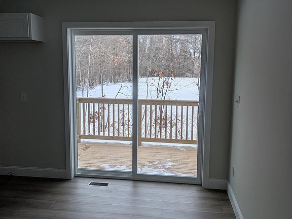 4th image of 10B Wentworth Lane